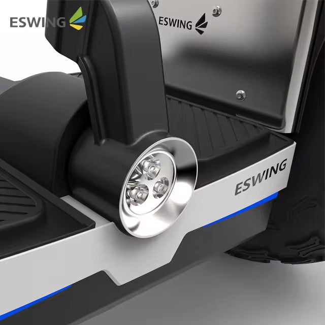 GOOTER BalancePro am Küsten-Golfplatz mit Driving-Range im Hintergrund