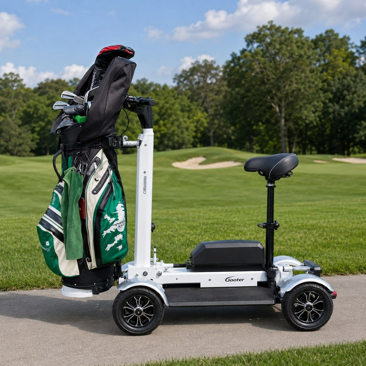 GOOTER Ecad SeatStand 3.0 – Seitenansicht mit Golfbag und Trägerplatte